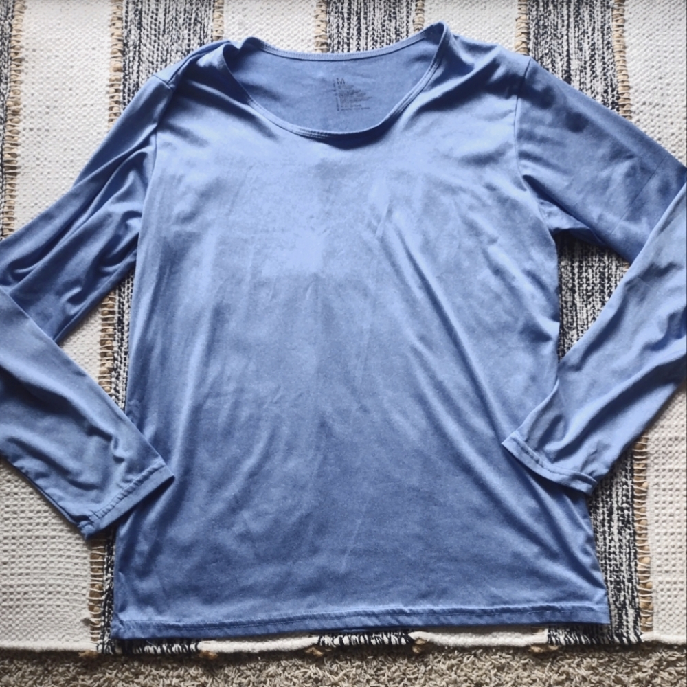 3 /$25 🩵 BlueStar Clothing Co long sleeve blue athletic shirt